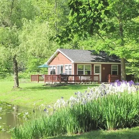 The Pond Cottage At Rustic River